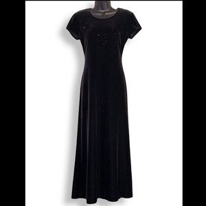 Vintage J.R NITES Black Velvet Beaded Top Gown 10